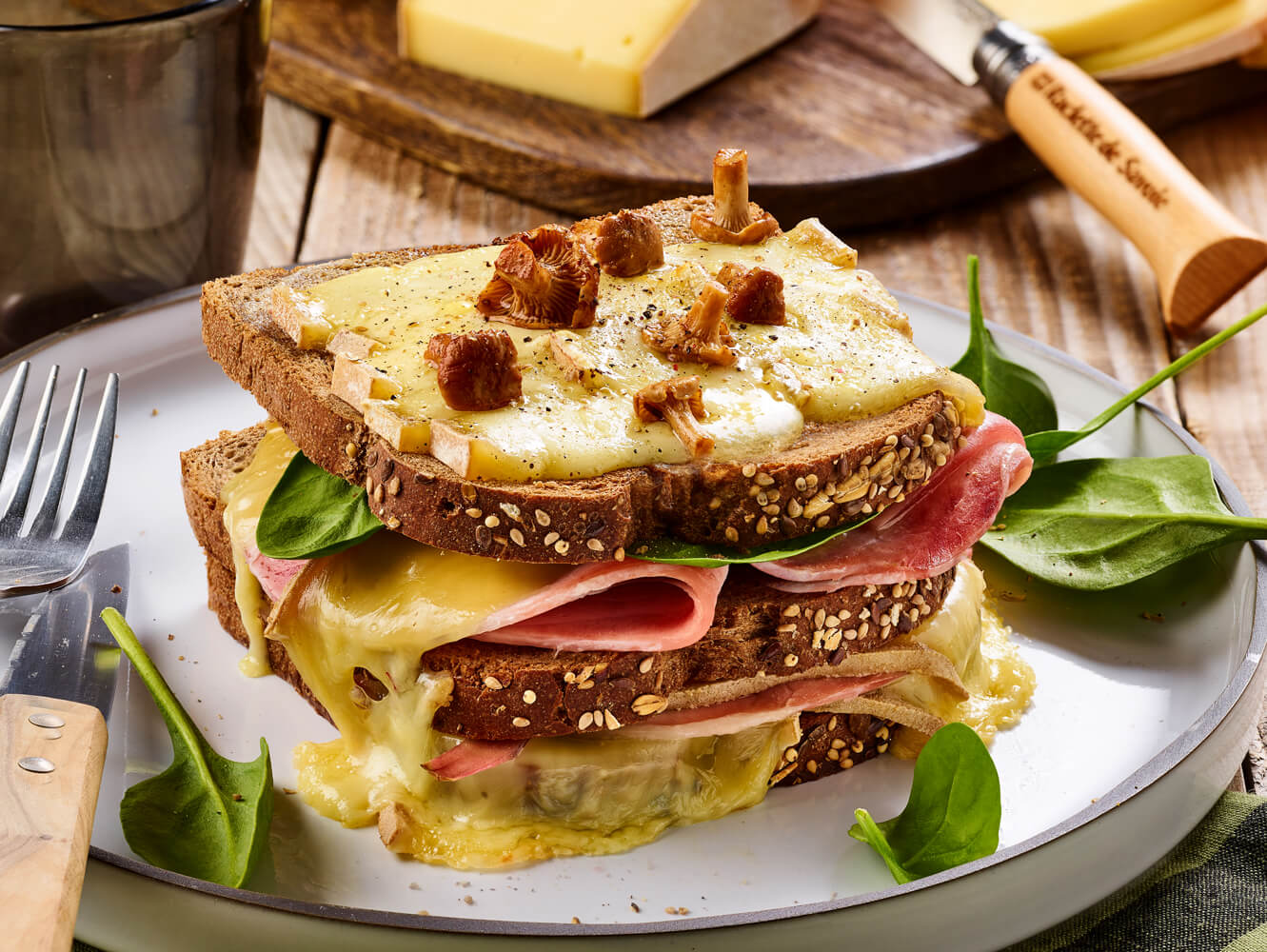 Croque monsieur à la Raclette de Savoie