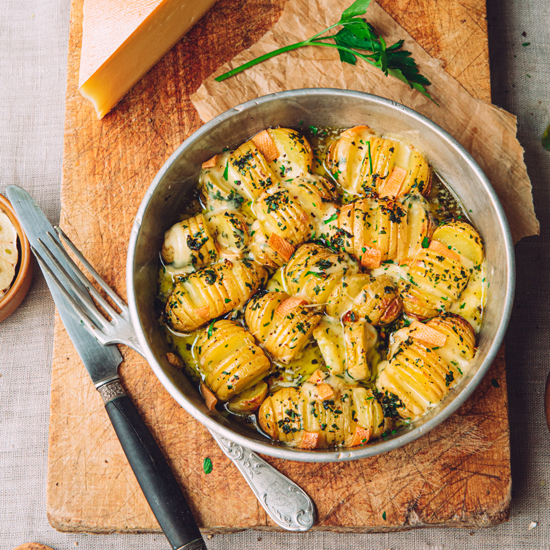 Hasselback Potatoes à la Raclette de Savoie