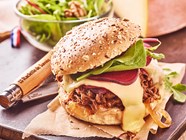 Burger L effiloch De Boeuf Oignons Confits Et Raclette De Savoie Burger L effiloch De Boeuf Oignons Confits Et Raclette De Savoie